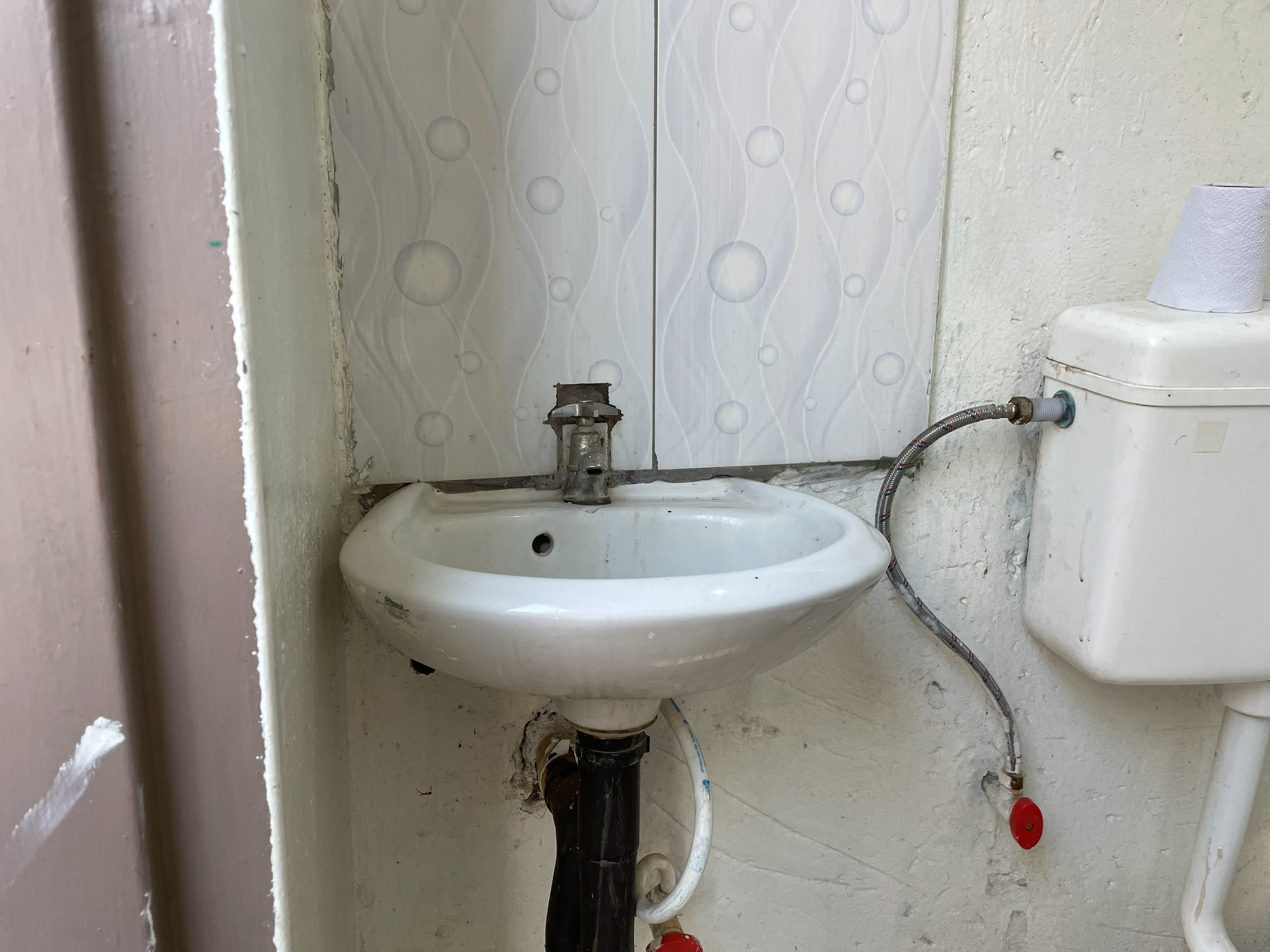 The handbasin in the ablution block